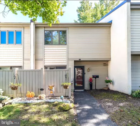 51 Twin Brooks Dr #51, Willow Grove, PA 19090