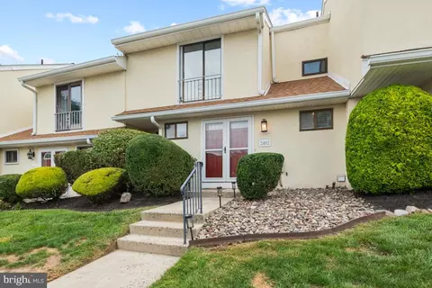2402 Elm Cir, Lansdale, PA 19446