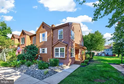116 Mulberry Ct, Collegeville, PA 19426
