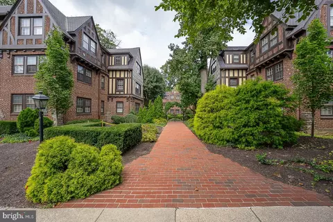 415 City Ave #H-2, Merion Station, PA 19066
