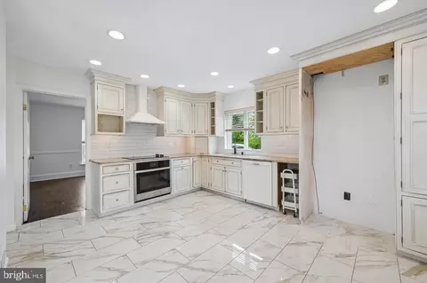 Kitchen - 3 Hansen Ct, Narberth, PA 19072 photo 3 of 3