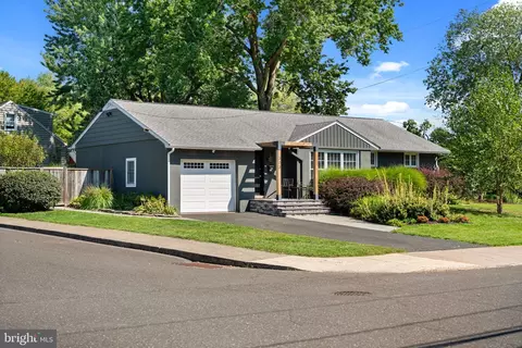303 Penn Ave, Souderton, PA 18964