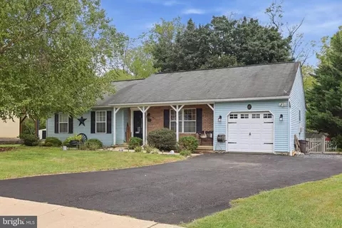115 Quince Dr, Telford, PA 18969