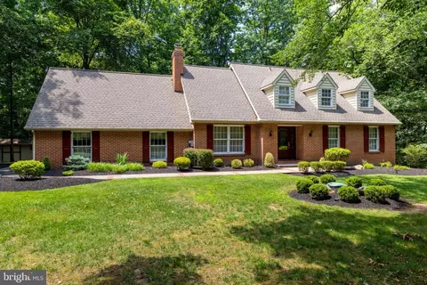 30 High Pt E, Huntingdon Valley, PA 19006