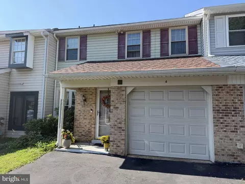 4 Loggers Mill Rd, Horsham, PA 19044