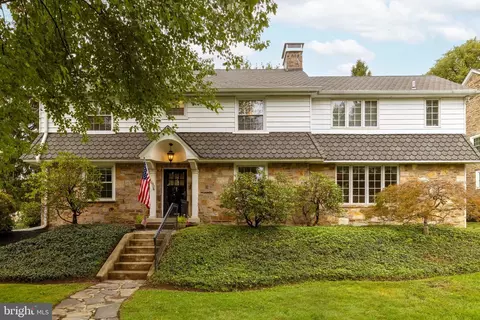 1046 Huntingdon Rd, Abington, PA 19001