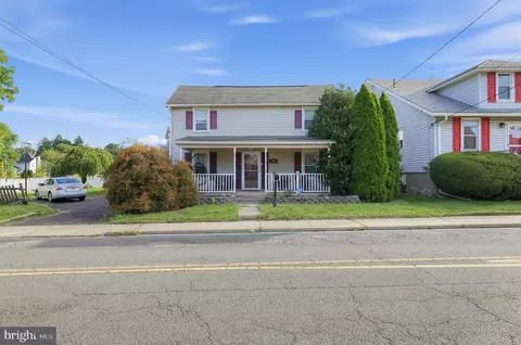 30 W Moreland Ave, Hatboro, PA 19040