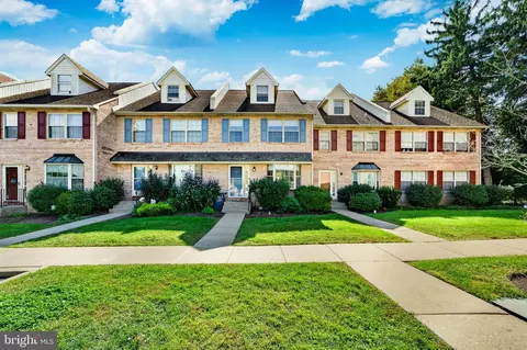 104 Susan Constant Ct #4, Norristown, PA 19401