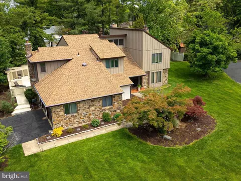 1983 Melmar Rd, Huntingdon Valley, PA 19006