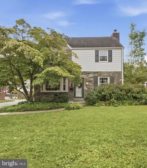 1426 W Wynnewood Rd, Ardmore, PA 19003