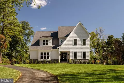 559 Roth Ln, Blue Bell, PA 19422
