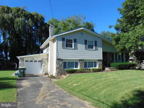 3700 W Mill Rd, Hatboro, PA 19040