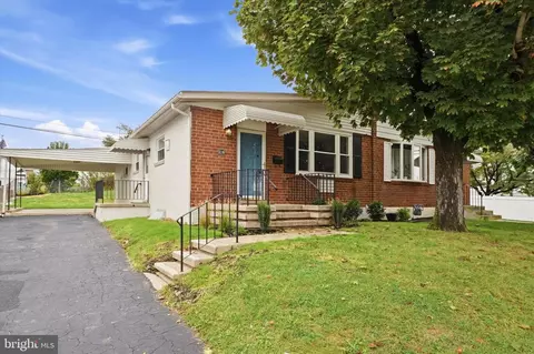 514 Palmer Rd Apt, Conshohocken, PA 19428