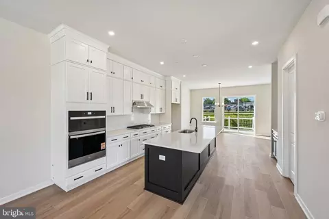 145 River Trail Cir, King Of Prussia, PA 19406
