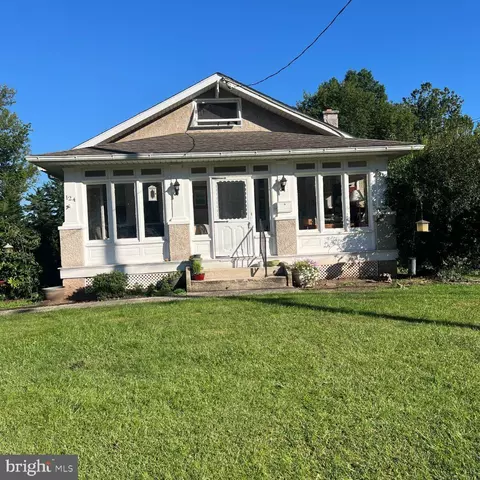 124 W 5th Ave Apt, Collegeville, PA 19426