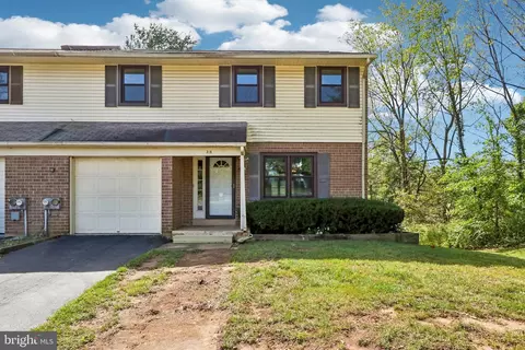 318 Laurel Dr, Collegeville, PA 19426