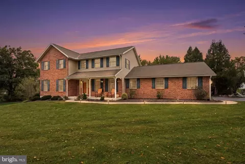 2479 New Hanover Square Rd, Gilbertsville, PA 19525