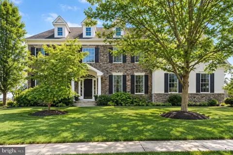 410 Ace Cir, Harleysville, PA 19438