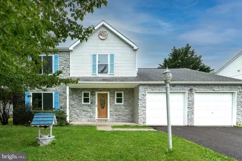 616 Jennifer Ln, Gilbertsville, PA 19525