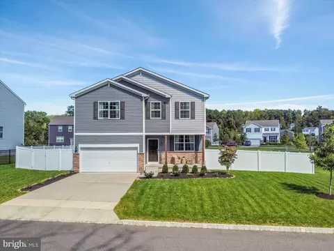 111 Snoopy Ln Apt, Schwenksville, PA 19473