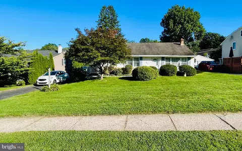 182 Campmeeting Rd #willow, Willow Grove, PA 19090