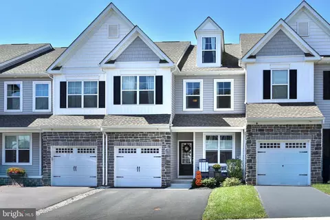 157 Larrabee Way Apt, Royersford, PA 19468