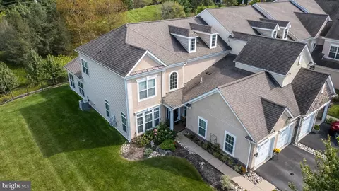 509 Jasmine Cir, Lansdale, PA 19446