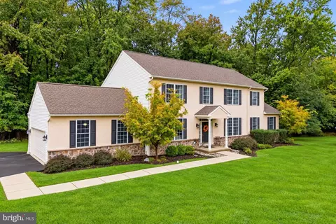 110 Country Ln Apt, Lansdale, PA 19446