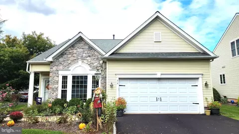 715 Twining Way Apt, Collegeville, PA 19426
