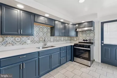 360 E Penn St Apt, Norristown, PA 19401