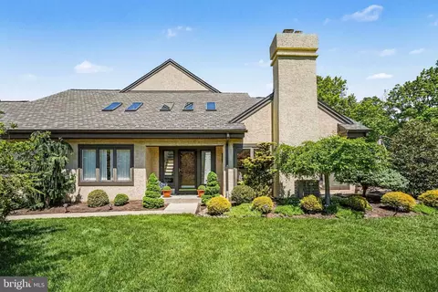 944 Hedgerow Ct #blue, Blue Bell, PA 19422