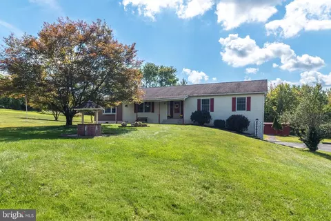 36 N Dietz Mill Rd, Telford, PA 18969