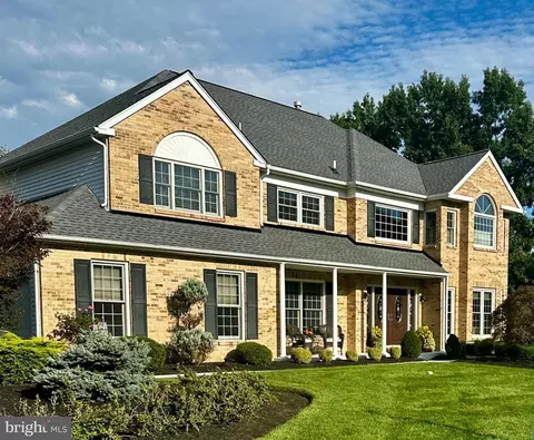 1075 Carriage Ln, Blue Bell, PA 19422