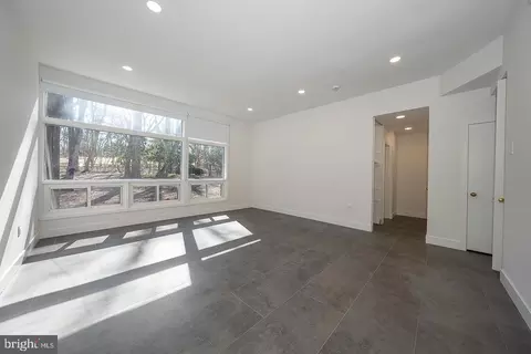 Living - 39 Fairview Rd, Penn Valley, PA 19072 photo 5 of 5