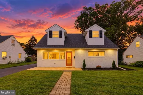 198 Oxford Cir #west, West Norriton, PA 19403