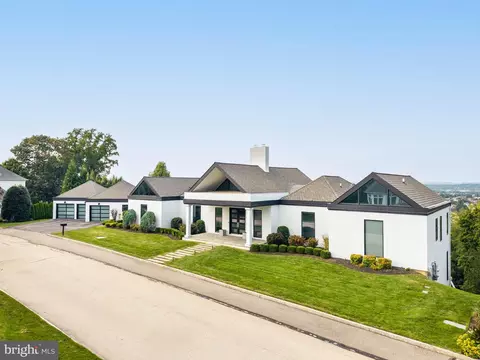 1330 N Avignon Dr Apt, Gladwyne, PA 19035