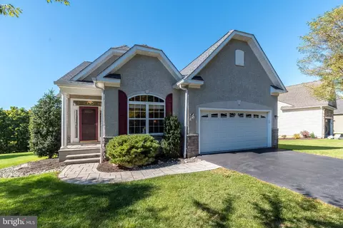 745 Crestview Blvd Apt, Collegeville, PA 19426