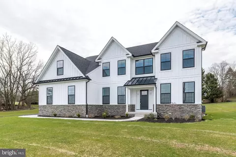 209 Old State Rd, Royersford, PA 19468