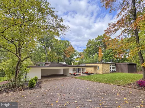 39-41 Fairview Rd, Penn Valley, PA 19072