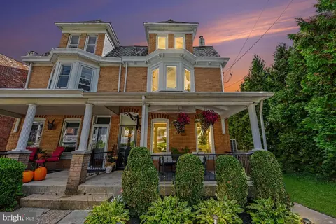 635 Ford St Apt, Conshohocken, PA 19428