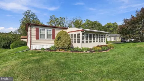 142 Wedgewood Cv #north, North Wales, PA 19454
