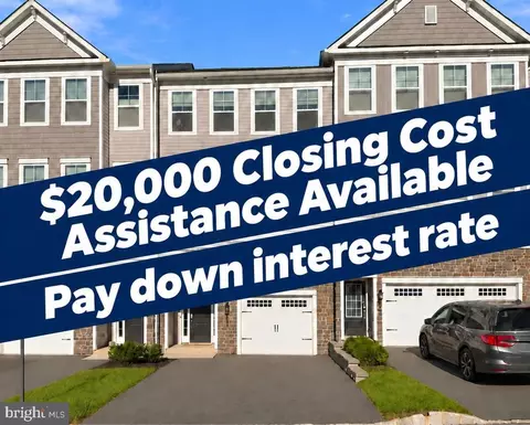 108 Harland Ave Apt, Royersford, PA 19468