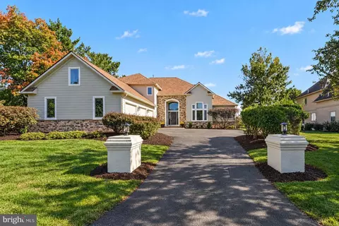 106 Inverness Dr, Blue Bell, PA 19422