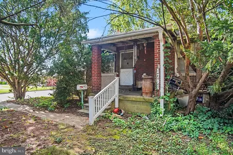 1701 New Hope St, Norristown, PA 19401