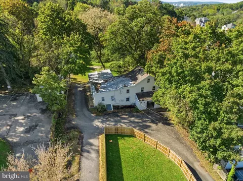 634 Ridge Pike #lafayette, Lafayette Hill, PA 19444