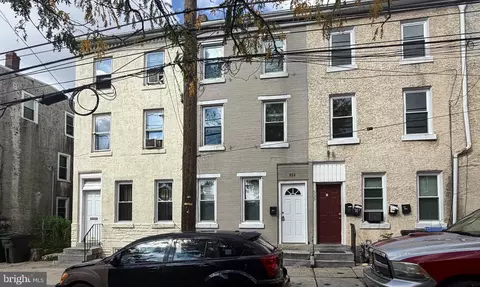 525 Green St Apt, Norristown, PA 19401