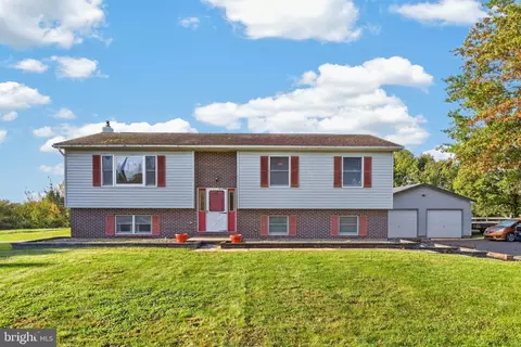 176 Oberholtzer Rd Apt, Gilbertsville, PA 19525