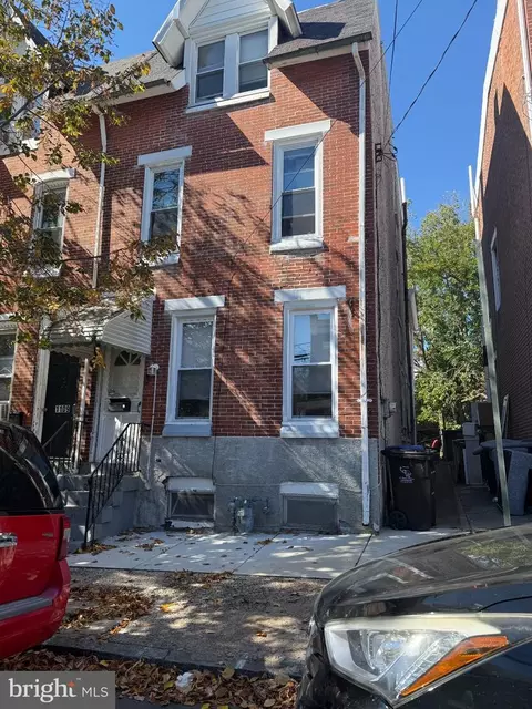 1111 Green St, Norristown, PA 19401