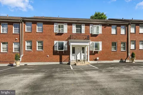 922 W Montgomery Ave #G-4, Bryn Mawr, PA 19010