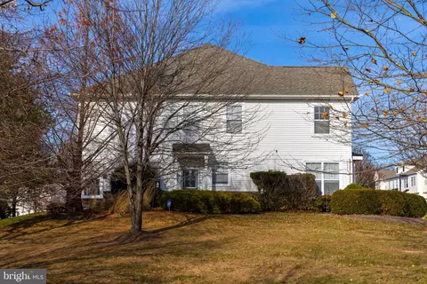 Exterior - 12 Old Cedarbrook Rd, Wyncote, PA 19095 photo 4 of 4